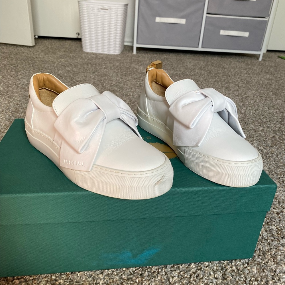 Beautiful Buscemi sneakers ready for their next owner :).